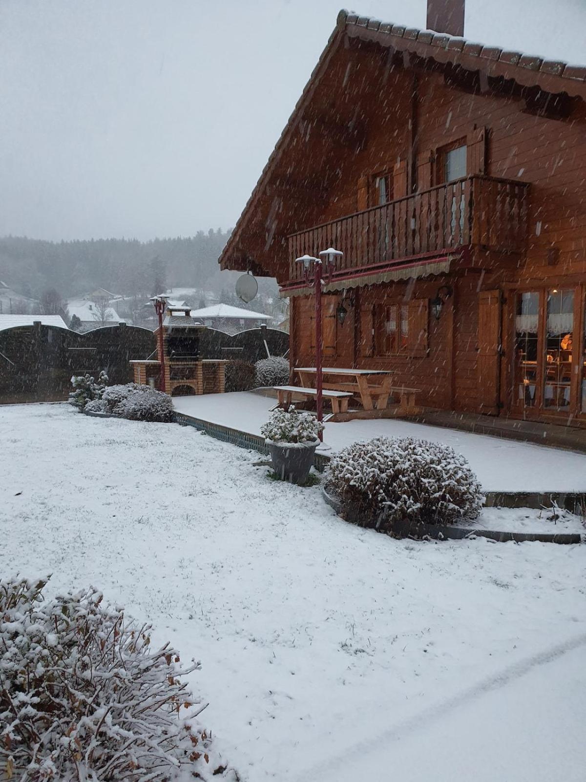 Chalet Matteo Laveline Εξωτερικό φωτογραφία